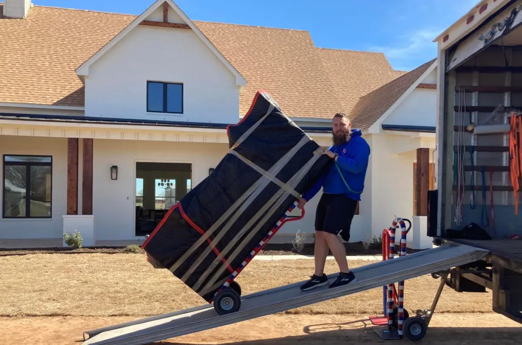 Brazos Movers doing a residential move